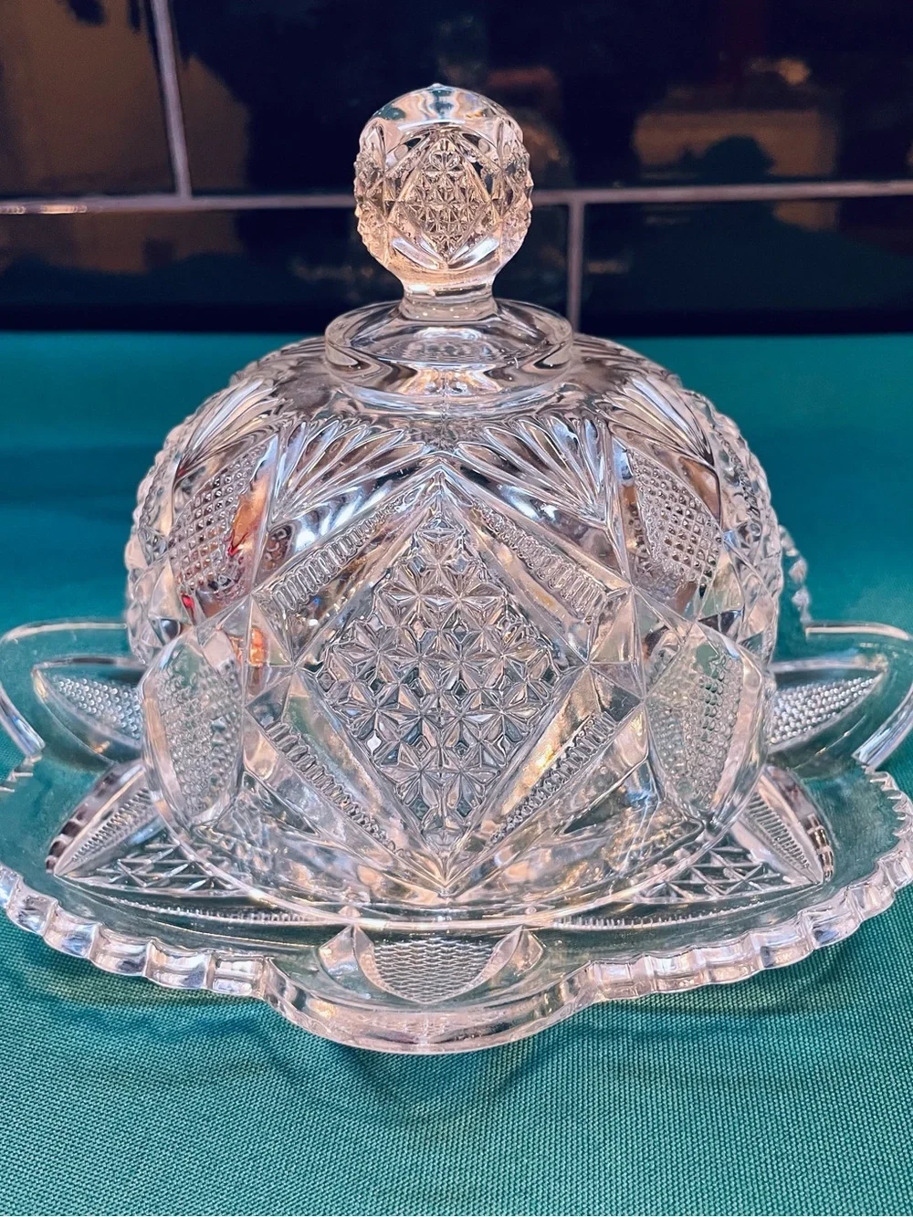 Beautiful antique cut glass domed lid cheese/butter dish with scalloped edge